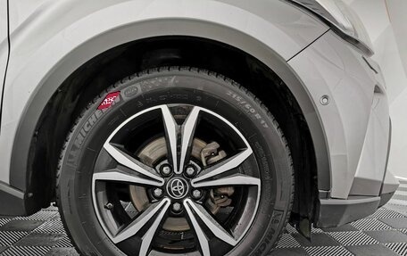 Toyota C-HR I рестайлинг, 2020 год, 2 145 000 рублей, 17 фотография