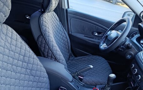 Renault Fluence I, 2010 год, 350 000 рублей, 6 фотография