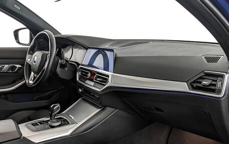 BMW 3 серия, 2021 год, 3 950 000 рублей, 13 фотография