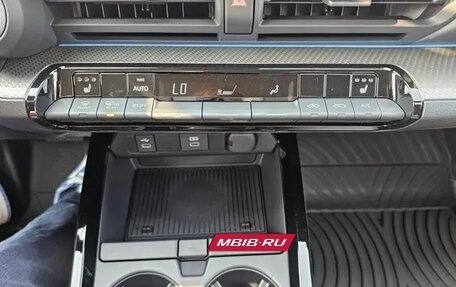 Toyota Prius IV XW50, 2025 год, 5 178 000 рублей, 16 фотография