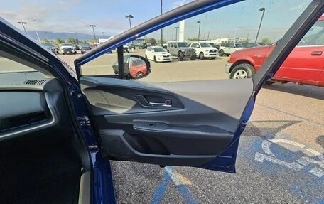 Toyota Prius IV XW50, 2025 год, 5 178 000 рублей, 22 фотография