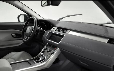 Land Rover Range Rover Evoque I, 2017 год, 3 000 000 рублей, 6 фотография