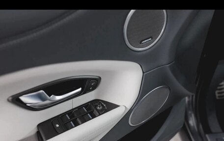 Land Rover Range Rover Evoque I, 2017 год, 3 000 000 рублей, 12 фотография