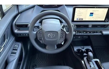 Toyota Prius IV XW50, 2025 год, 5 088 000 рублей, 13 фотография