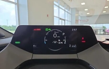 Toyota Prius IV XW50, 2025 год, 5 488 000 рублей, 11 фотография