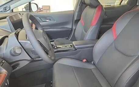 Toyota Prius IV XW50, 2025 год, 5 488 000 рублей, 16 фотография