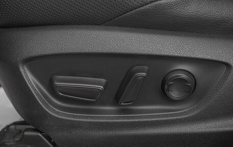 Toyota C-HR I рестайлинг, 2022 год, 2 899 000 рублей, 26 фотография