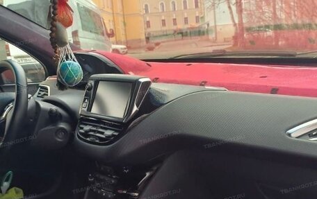 Peugeot 2008 II, 2016 год, 700 000 рублей, 11 фотография