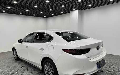 Mazda 3, 2022 год, 1 190 000 рублей, 4 фотография