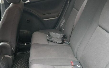 Toyota Matrix, 2002 год, 500 000 рублей, 8 фотография