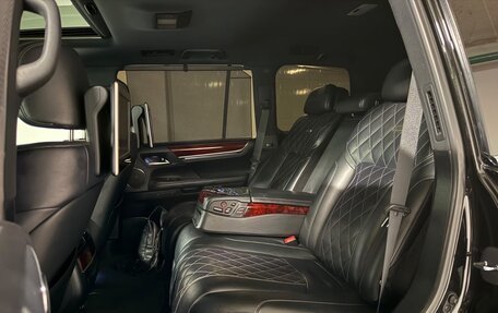 Lexus LX III, 2018 год, 6 390 000 рублей, 24 фотография