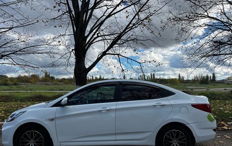 Hyundai Solaris II рестайлинг, 2013 год, 650 000 рублей, 4 фотография