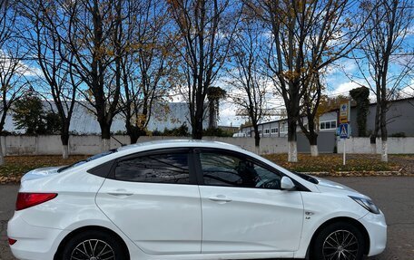 Hyundai Solaris II рестайлинг, 2013 год, 650 000 рублей, 2 фотография