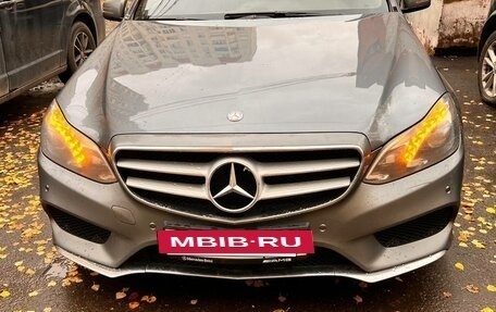 Mercedes-Benz E-Класс, 2015 год, 2 410 000 рублей, 4 фотография