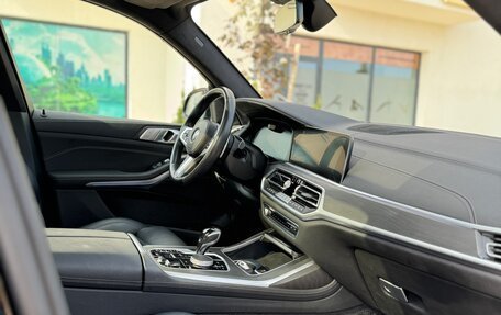 BMW X7, 2022 год, 7 500 000 рублей, 14 фотография