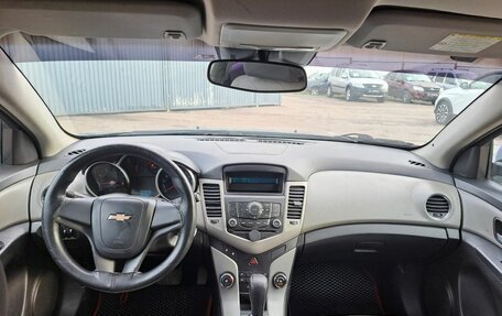Chevrolet Cruze II, 2011 год, 470 000 рублей, 17 фотография