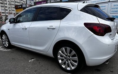 Opel Astra J, 2010 год, 900 000 рублей, 1 фотография
