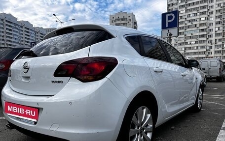 Opel Astra J, 2010 год, 900 000 рублей, 3 фотография