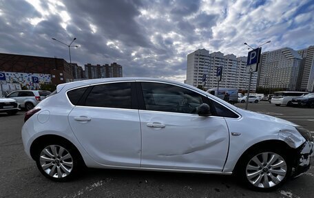 Opel Astra J, 2010 год, 900 000 рублей, 15 фотография