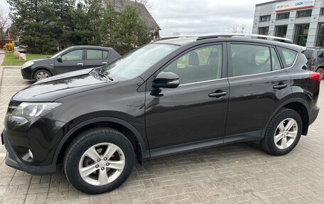 Toyota RAV4, 2014 год, 1 999 999 рублей, 2 фотография