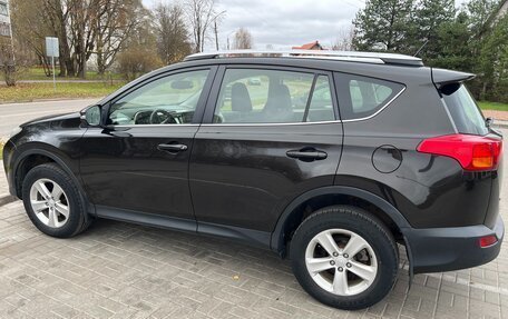 Toyota RAV4, 2014 год, 1 999 999 рублей, 3 фотография