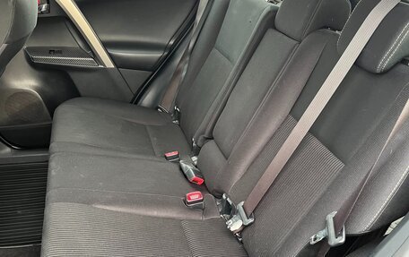 Toyota RAV4, 2014 год, 1 999 999 рублей, 12 фотография