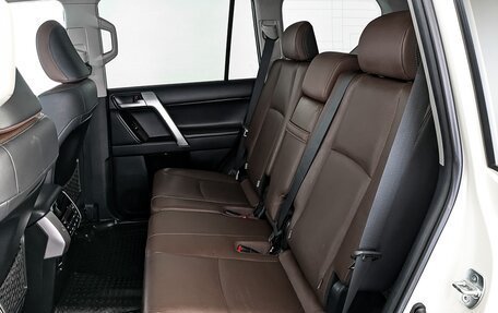 Toyota Land Cruiser Prado 150 рестайлинг 2, 2018 год, 4 700 000 рублей, 7 фотография