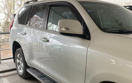 Toyota Land Cruiser Prado 150 рестайлинг 2, 2018 год, 4 700 000 рублей, 14 фотография