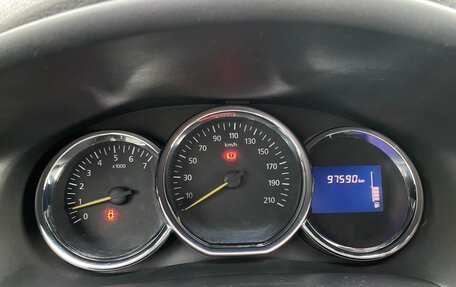 Renault Logan II, 2018 год, 849 000 рублей, 15 фотография