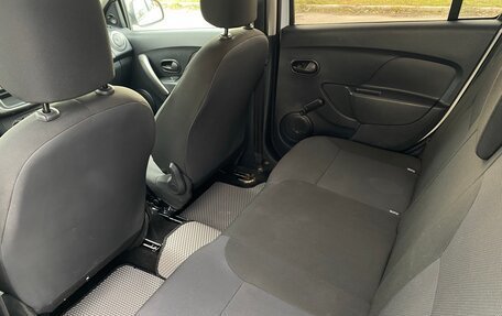 Renault Logan II, 2018 год, 849 000 рублей, 18 фотография