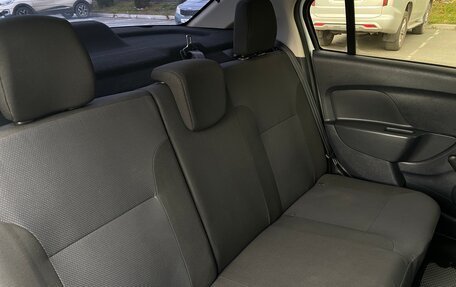 Renault Logan II, 2018 год, 849 000 рублей, 23 фотография