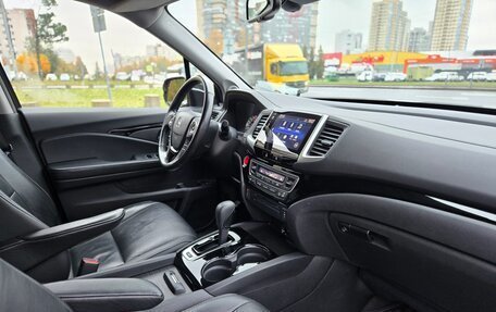 Honda Pilot III рестайлинг, 2018 год, 3 249 000 рублей, 9 фотография