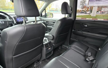 Honda Pilot III рестайлинг, 2018 год, 3 249 000 рублей, 10 фотография