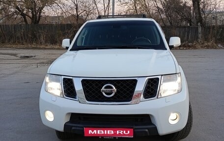 Nissan Pathfinder, 2010 год, 1 050 000 рублей, 1 фотография