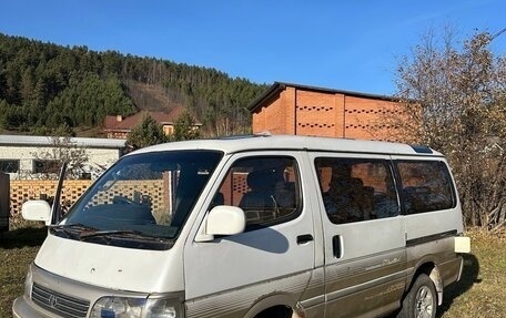 Toyota HiAce H100, 1995 год, 450 000 рублей, 2 фотография