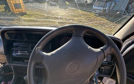 Toyota HiAce H100, 1995 год, 450 000 рублей, 5 фотография