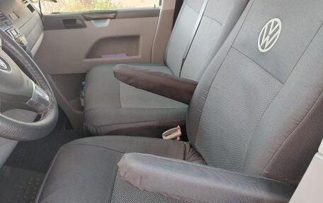 Volkswagen Transporter T5 рестайлинг, 2013 год, 2 200 000 рублей, 11 фотография