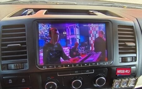 Volkswagen Transporter T5 рестайлинг, 2013 год, 2 200 000 рублей, 18 фотография