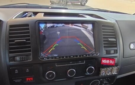 Volkswagen Transporter T5 рестайлинг, 2013 год, 2 200 000 рублей, 15 фотография