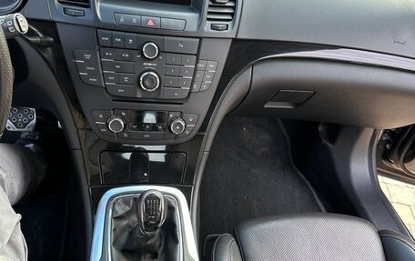 Opel Insignia II рестайлинг, 2011 год, 1 300 000 рублей, 12 фотография