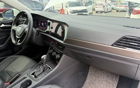 Volkswagen Jetta VII, 2021 год, 1 750 000 рублей, 10 фотография