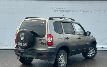 Chevrolet Niva I рестайлинг, 2011 год, 515 000 рублей, 3 фотография
