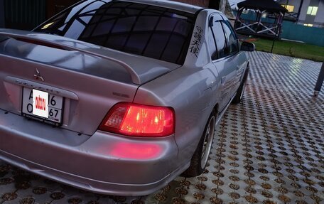 Mitsubishi Galant VIII, 2002 год, 260 000 рублей, 3 фотография