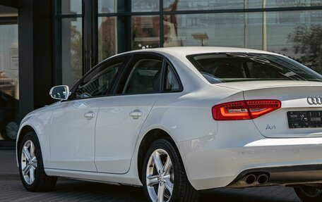 Audi A4, 2015 год, 1 295 000 рублей, 9 фотография