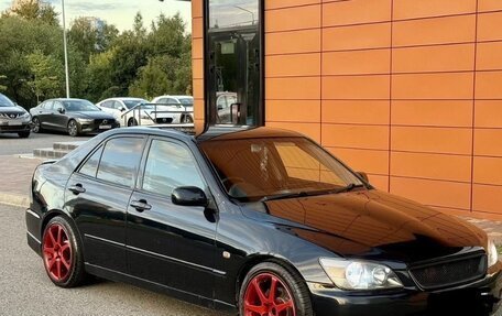 Toyota Altezza, 1999 год, 740 000 рублей, 2 фотография