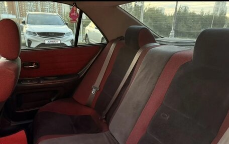 Toyota Altezza, 1999 год, 740 000 рублей, 4 фотография