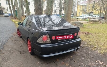 Toyota Altezza, 1999 год, 740 000 рублей, 10 фотография