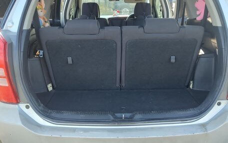 Toyota Wish II, 2005 год, 750 000 рублей, 5 фотография