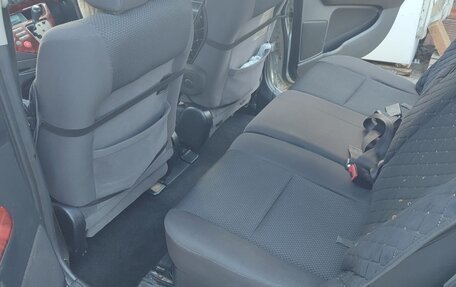 Toyota Wish II, 2005 год, 750 000 рублей, 6 фотография