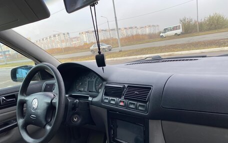 Volkswagen Golf IV, 2000 год, 250 000 рублей, 8 фотография